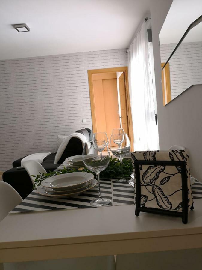 Apartamento La Victoria Малага Екстериор снимка