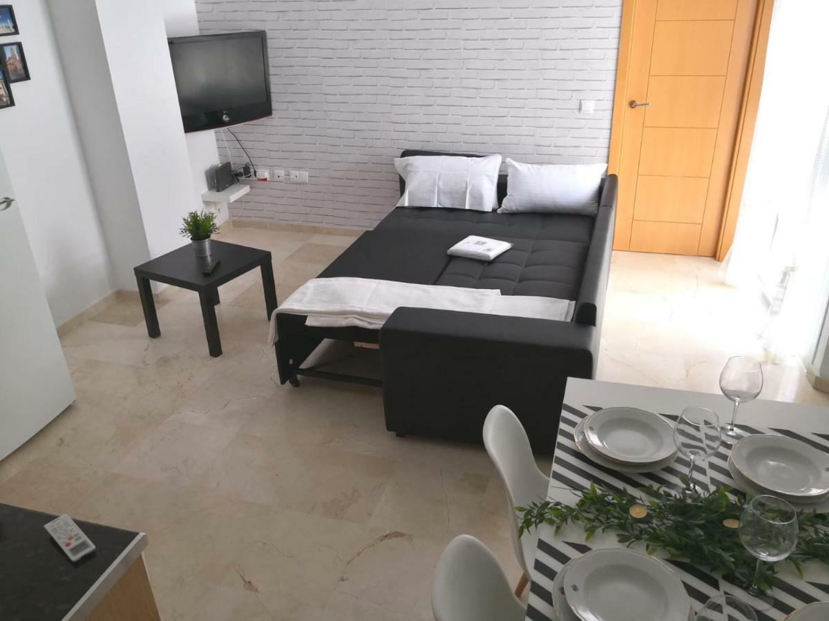 Apartamento La Victoria Малага Екстериор снимка