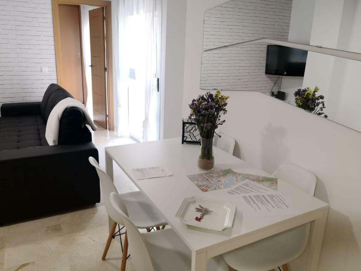 Apartamento La Victoria Малага Екстериор снимка
