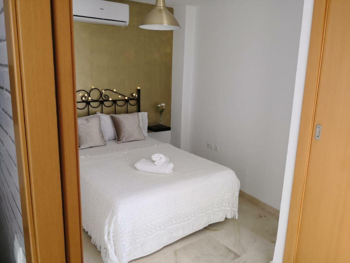 Apartamento La Victoria Малага Екстериор снимка